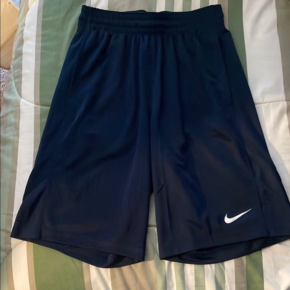 Nike Black Athletic Shorts with Moisture-Wicking Fabric - Picture 1 of 1